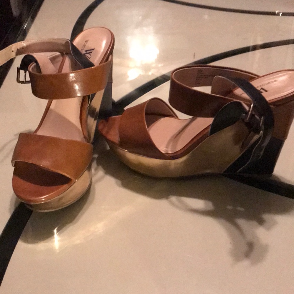 Wedges - Picture 1 of 1